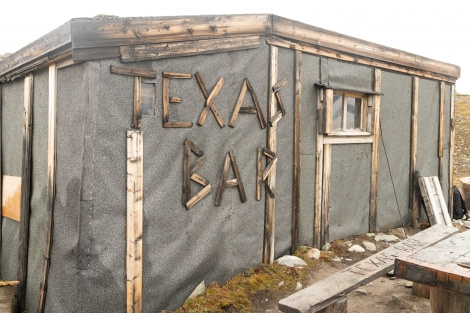 HDS10x23, Day 4, Texas bar cabin 2 © Unknown photographer - Oceanwide Expeditions.jpg