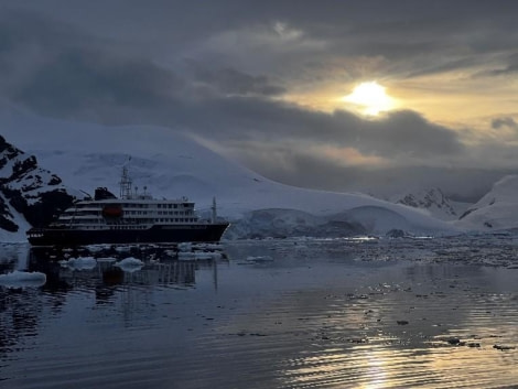 HDS23-23, Day 6, Picture8. © Unknown photographer - Oceanwide Expeditions.jpg