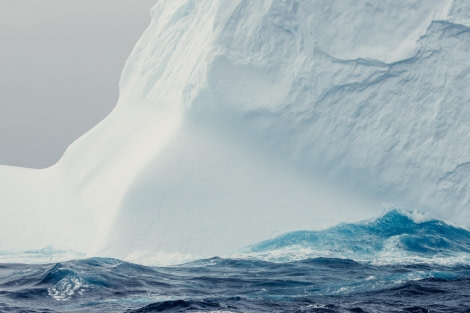 OTL25-24, Day 3, Iceberg © Juan Martin Berenstein - Oceanwide Expeditions.jpg