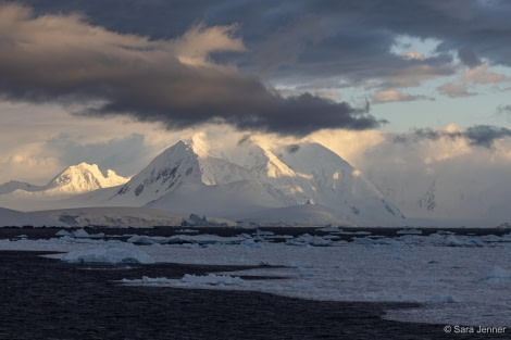 HDS27-24, Day 6, _51A2585 © Sara Jenner - Oceanwide Expeditions.jpg