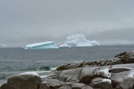 HDS28-24, Day 5, Landing site view © Hazel Pittwood - Oceanwide Expeditions.JPG