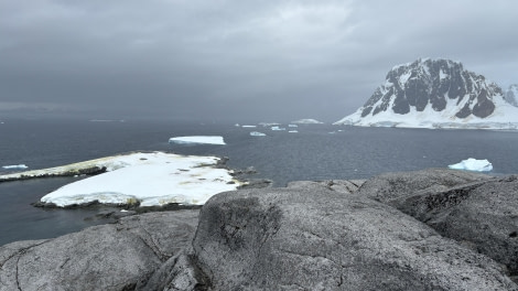 HDS29-24, Day 7, Point Charcot_1942_© Ursula Tscherter - Oceanwide Expeditions.JPG