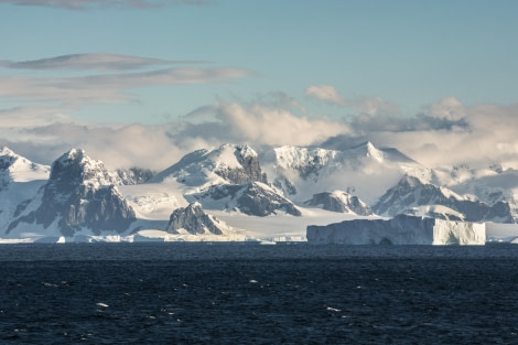 PLA30-24, Day 5, DSC_2339 @ Unknown photographer - Oceanwide Expeditions.jpg