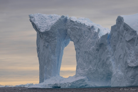 OTL32-24, Day 5, Detaille Island 1 @  Sara Jenner - Oceanwide Expeditions.jpg