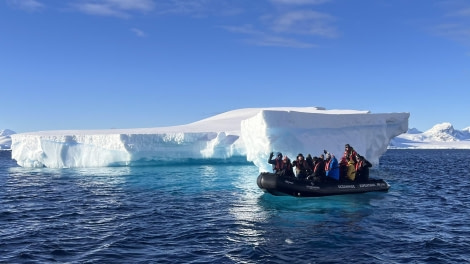 PLA32-24, Day 6, FullSizeRender_14 @ Unknown photographer - Oceanwide Expeditions.jpg