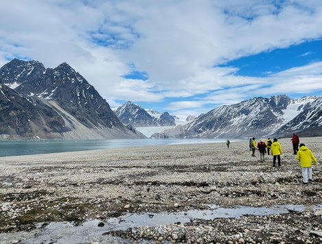 OTL03-24, Day 2, Tinoyrebukta-Barbara Post (2) © Barbara Post - Oceanwide Expeditions.jpeg