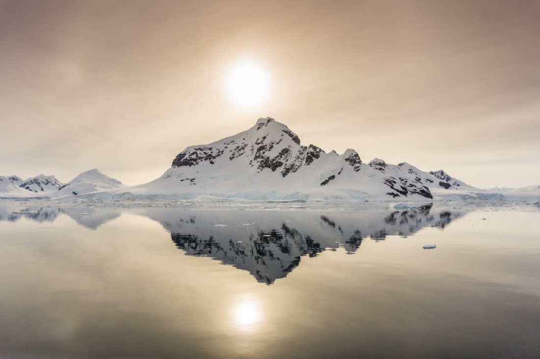 Midnight Sun in Both Polar Regions Proves Spherical Earth –