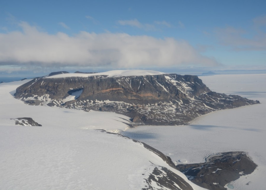 natural tourist attractions in antarctica