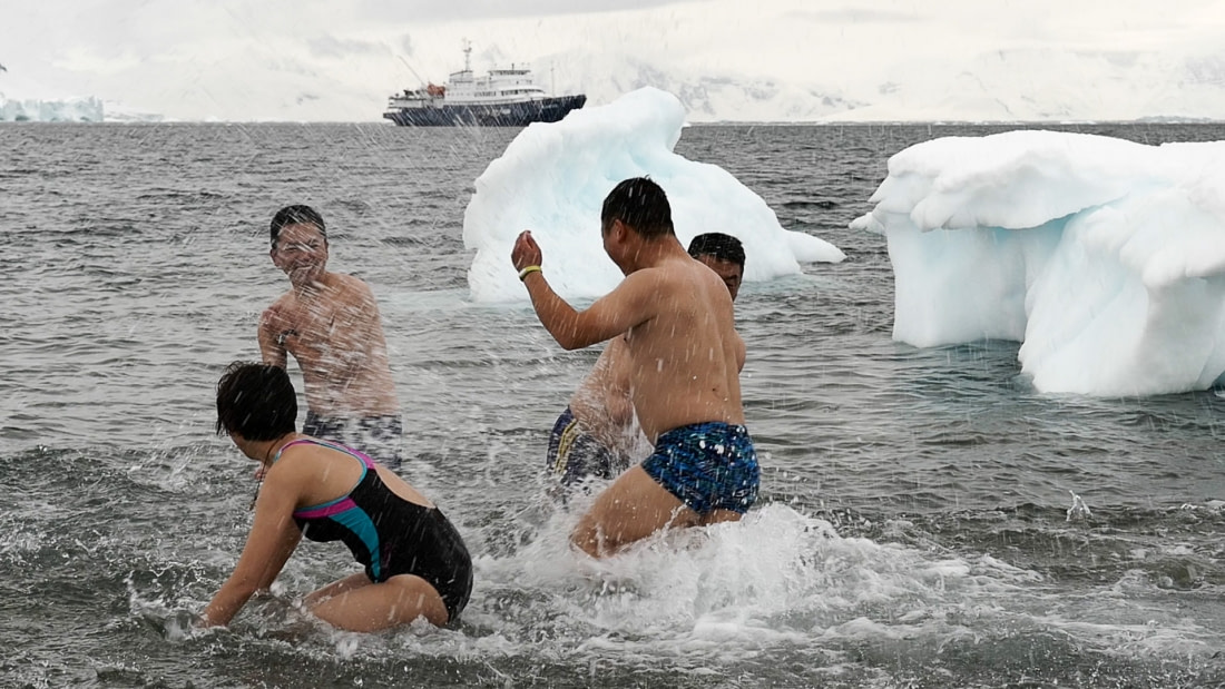 A polar plunge into Hood Canal starts 2022 for Seabeck residents