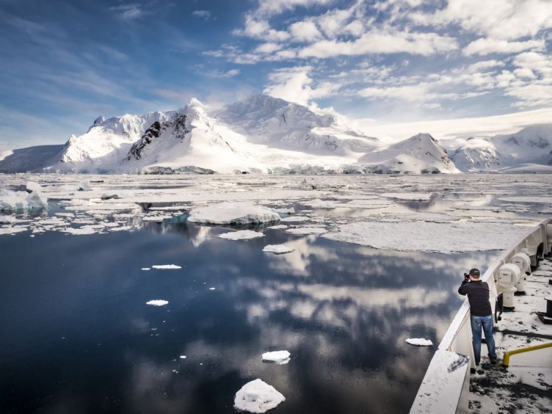 tourist spots in antarctica