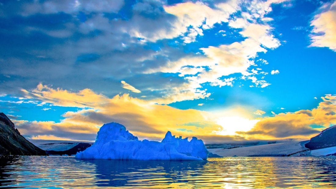 Midnight Sun in Both Polar Regions Proves Spherical Earth –