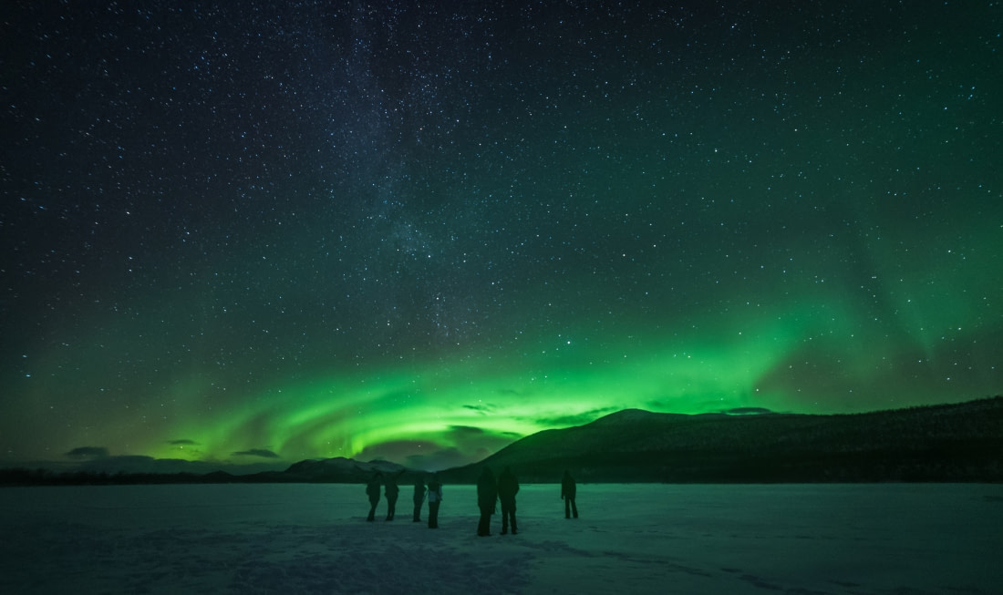 Aurora Borealis and the Moon | Norway Arctic Circle Night Sky | Northern  Lights | Wanderlust Gift | Photography Print