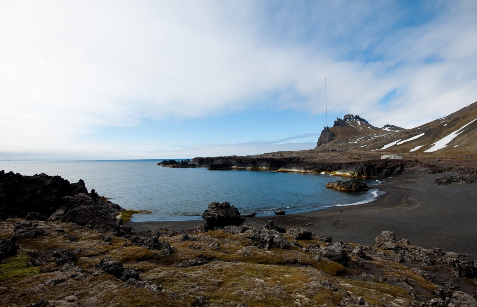 Cruise around Jan Mayen