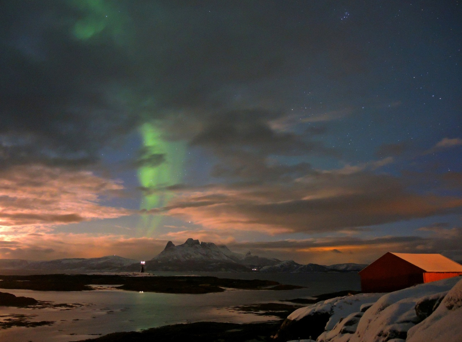 Northern lights in North Norway © Jan Belgers - Oceanwide Expeditions.jpg