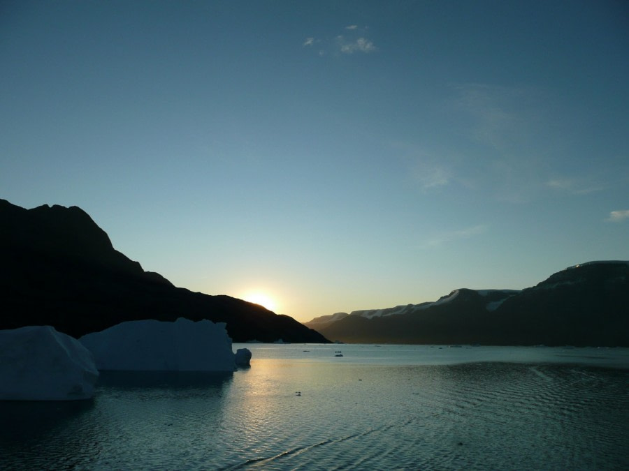 The sun is setting at Scoresby Sund
