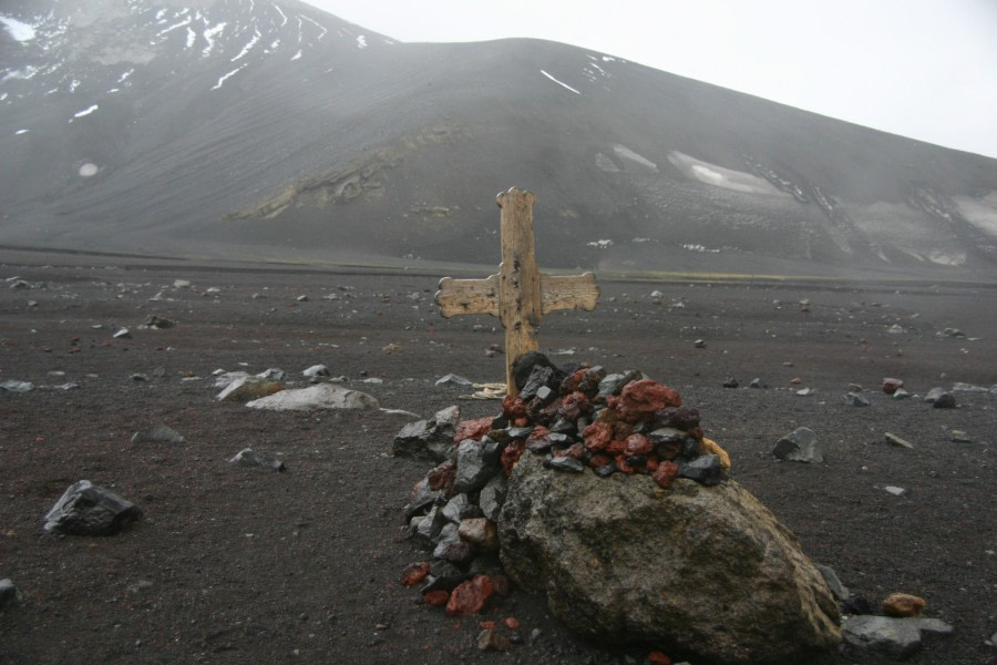 Cemetery on Whalers Bay