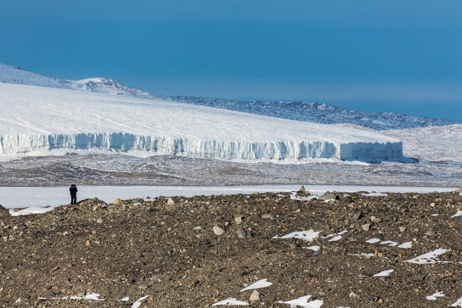 Commonwealth Glacier in the Dry Valleys, Ross Sea