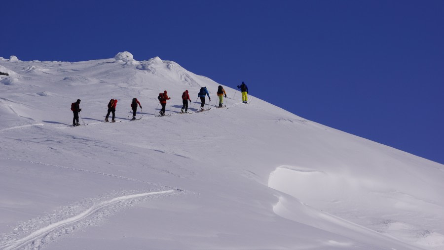 Ski mountaineering_approaching the summit