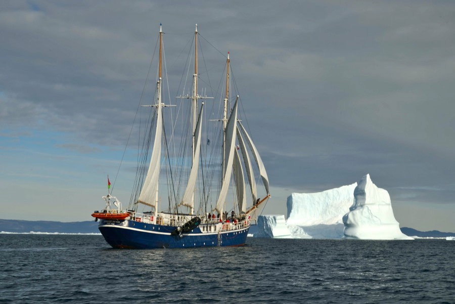 Rembrandt van Rijn under sail, Greenland, August