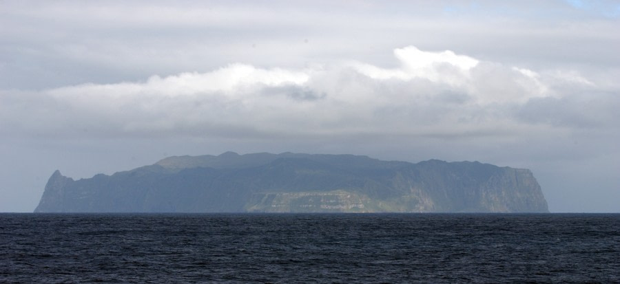Inaccessible Island, Atlantic Odyssey_1 © Hadoram Shirihai-Oceanwide Expeditions.jpg