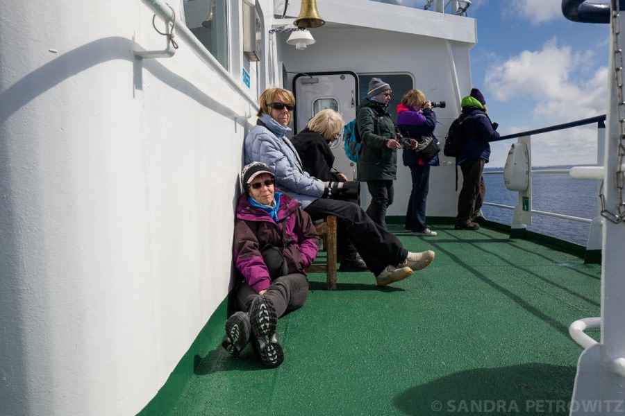 OTL25-17_20161228_OTL25_Sunbathing02_SandraPetrowitz-Oceanwide Expeditions.jpg