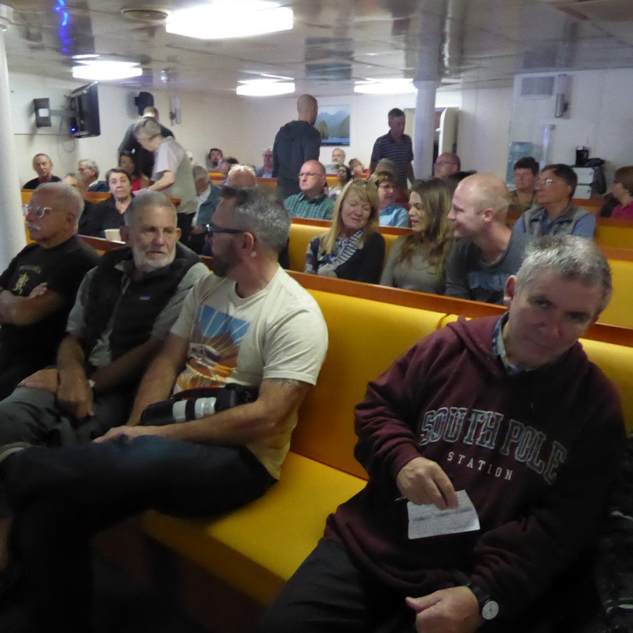 OTL28-17, Ross Sea,Day 2 Victoria Salem. Mandatory briefing-Oceanwide Expeditions.JPG