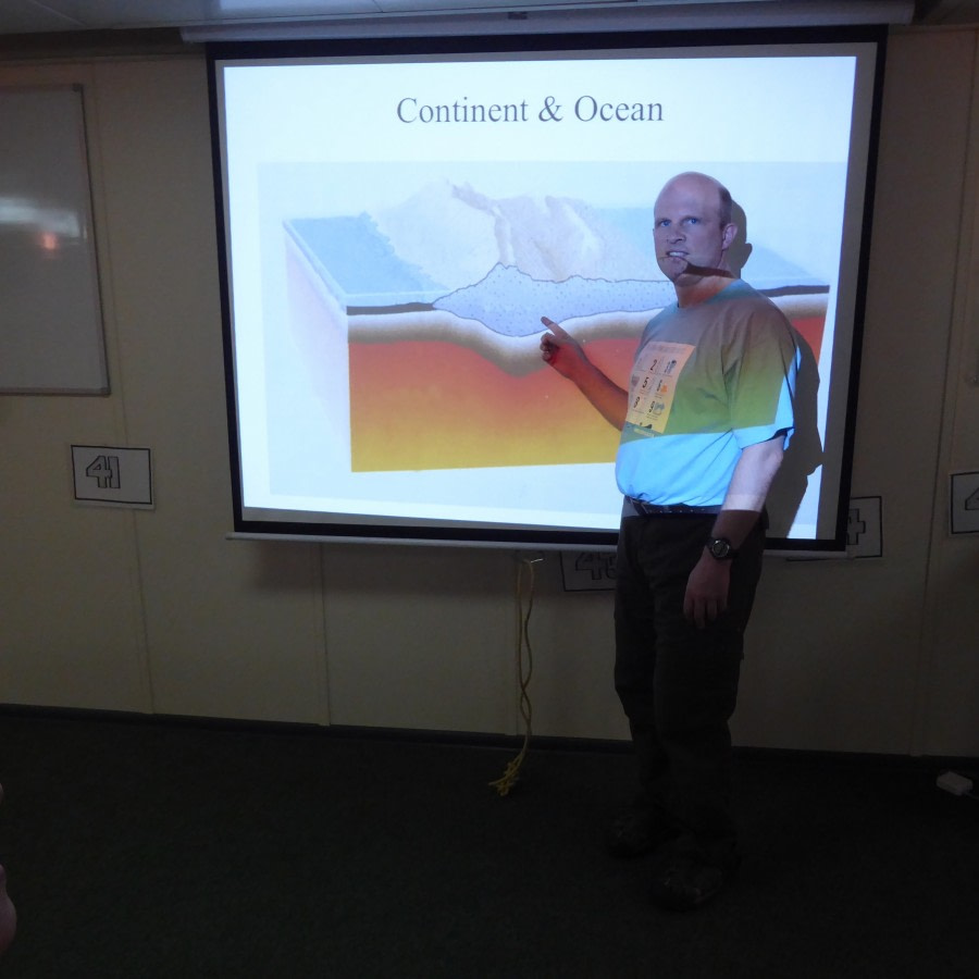 OTL28-17, Ross Sea,Day 18 Victoria Salem. Rolf lecturing-Oceanwide Expeditions.JPG