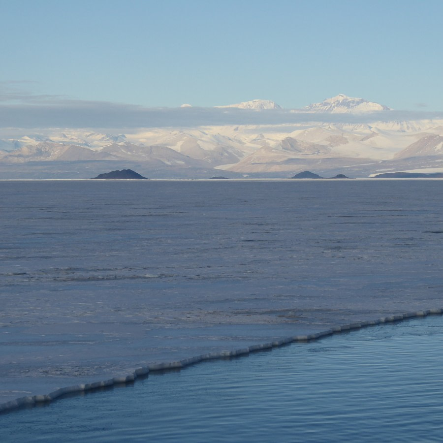 OTL28-17, Ross Sea,Day 14 Victoria Salem. McMurdo Sound from Ortelius-Oceanwide Expeditions.JPG