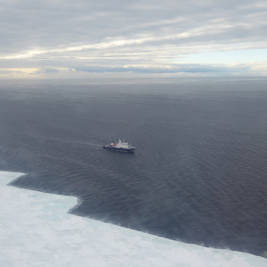 OTL28-17, Ross Sea,Day 14 Victoria Salem. Approaching Ortelius 1-Oceanwide Expeditions.JPG
