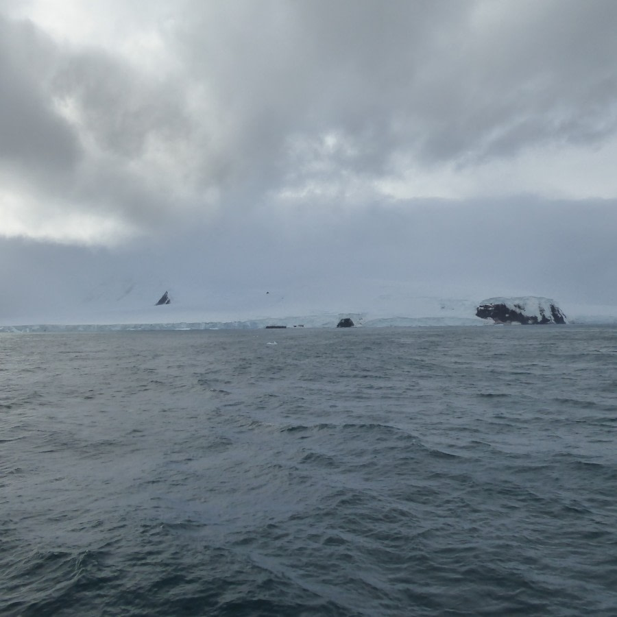 OTL28-17, Ross Sea,Day 23 Victoria Salem. Peter I Island 3-Oceanwide Expeditions.JPG