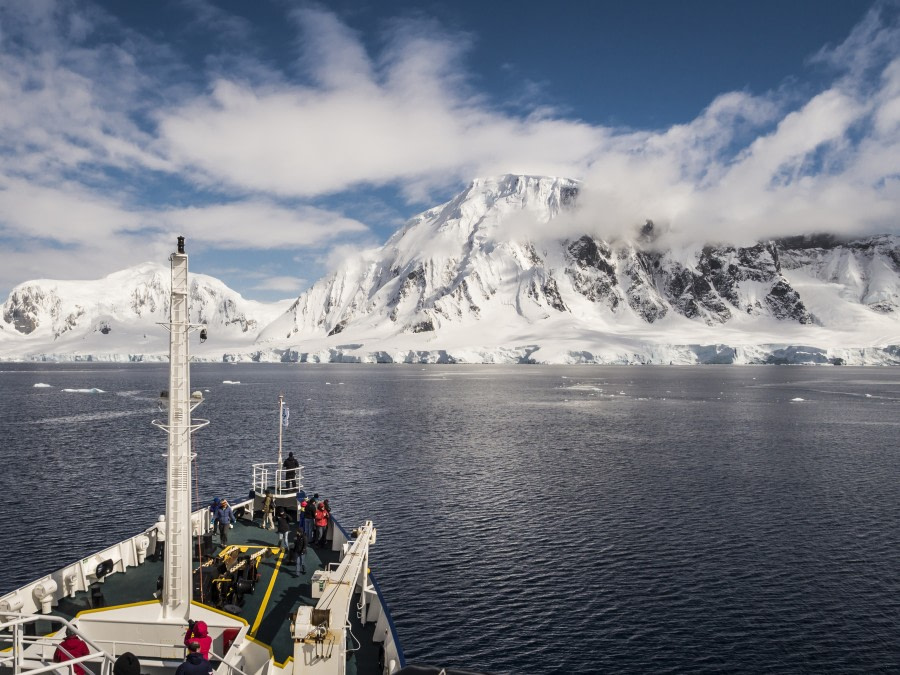 Plancius in Antarctica © Dietmar Denger;Oceanwide