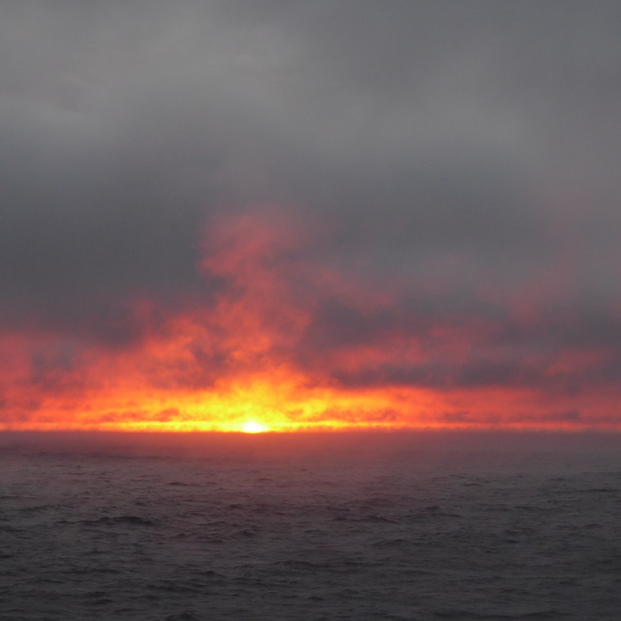 OTL28-17, Ross Sea,Day 15 Victoria Salem. Sunset-Oceanwide Expeditions.JPG