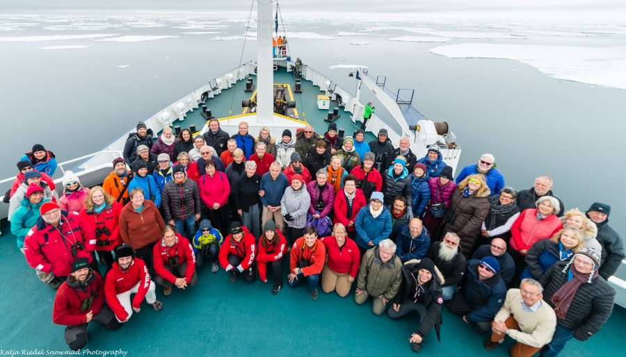 PLA05-1720170613_Katja Riedel_group pic_DSC_7183-Oceanwide Expeditions.jpg