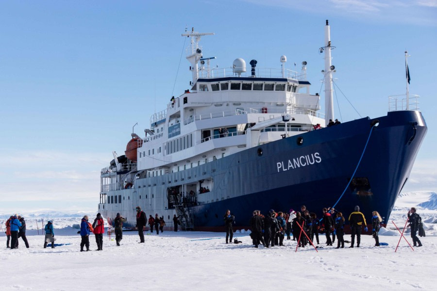 PLA07-17, 170626 KarenMulders On Ice - Oceanwide Expeditions.jpg