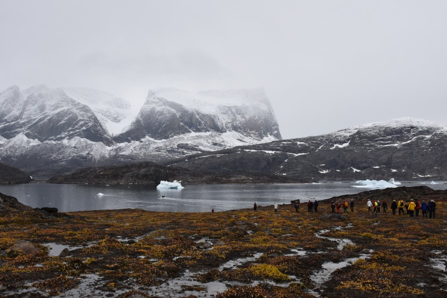 PLA17-17, Day 5 Hike Jyttehaven Asa Lindgren _Oceanwide Expeditions.JPG