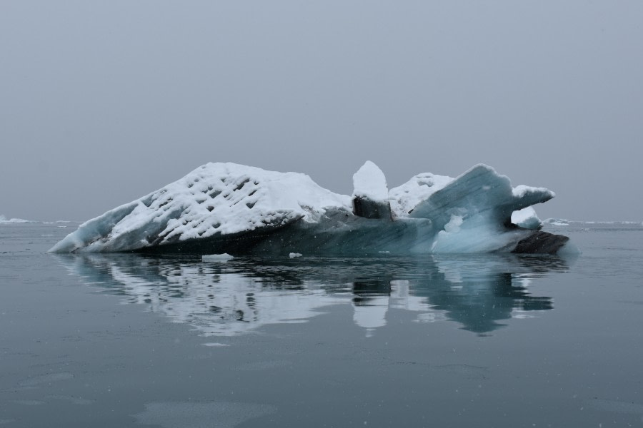 PLA17-17, Day 3 Asa Lindgren iceberg _Oceanwide Expeditions.JPG