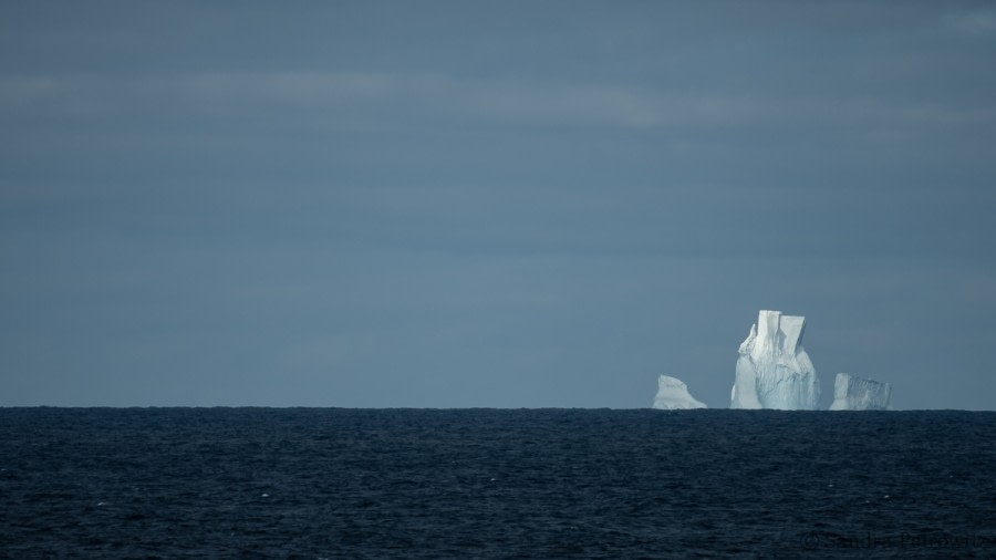 OTL26-18, Day 3 20180105_SandraPetrowitz_Iceberg_© Oceanwide Expeditions.jpg