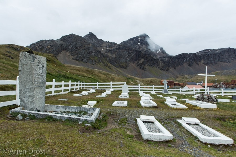 OTL25-18, Day 08, 20171223_Arjen_Drost_Shackleton_Grave_© Oceanwide Expeditions.jpg