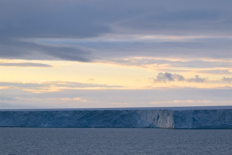 PLA14-18 Day 3 220818brås2_shelli-Oceanwide Expeditions.JPG