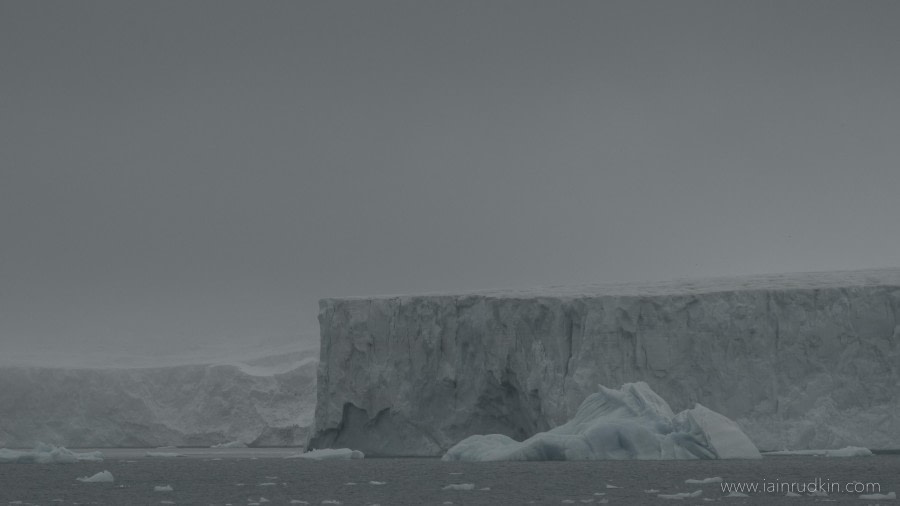 OTL09-18, Day 6 Brassvellbreen-Oceanwide Expeditions.jpg