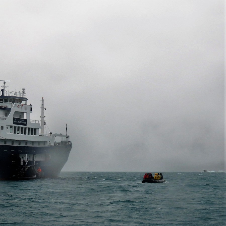 PLA16-18 Day 8 Day 8 wetcruise_shelli-Oceanwide Expeditions.JPG