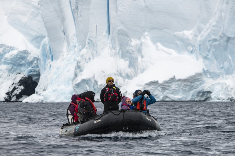 OTL22-18 - 20181110 - Zodiac Cruize - Esther Kokmeijer-21 - Oceanwide Expeditions.jpg