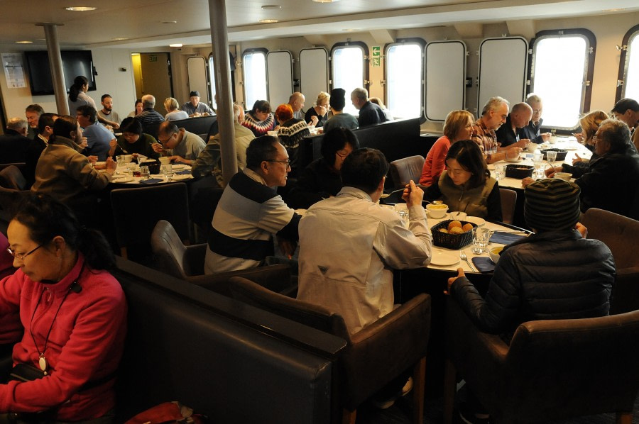 PLA23-18, 4 DEC, Lunch -Oceanwide Expeditions.jpg