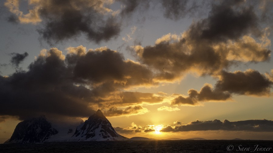 PLA27-19, Day 4 Sunset - Oceanwide Expeditions.jpg