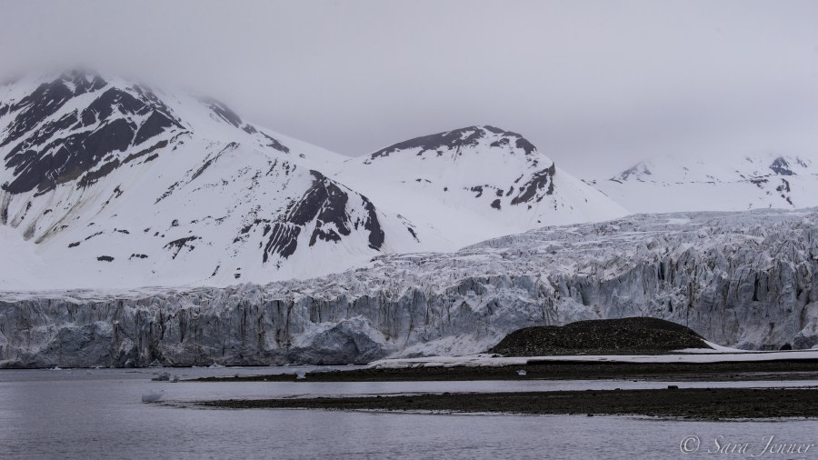 HDS03-19, DAY 11 Glacier 1 - Oceanwide Expeditions.jpg