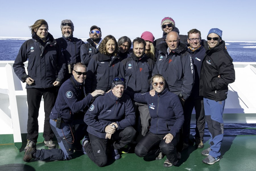 HDS03-19, DAY 12 Team photo 1 - Oceanwide Expeditions.jpg