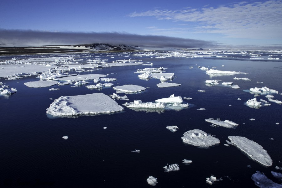 HDS05-19, DAY 04, Sara Jenner - Braselbreem - Landscape-24062019 - Oceanwide Expeditions.jpg