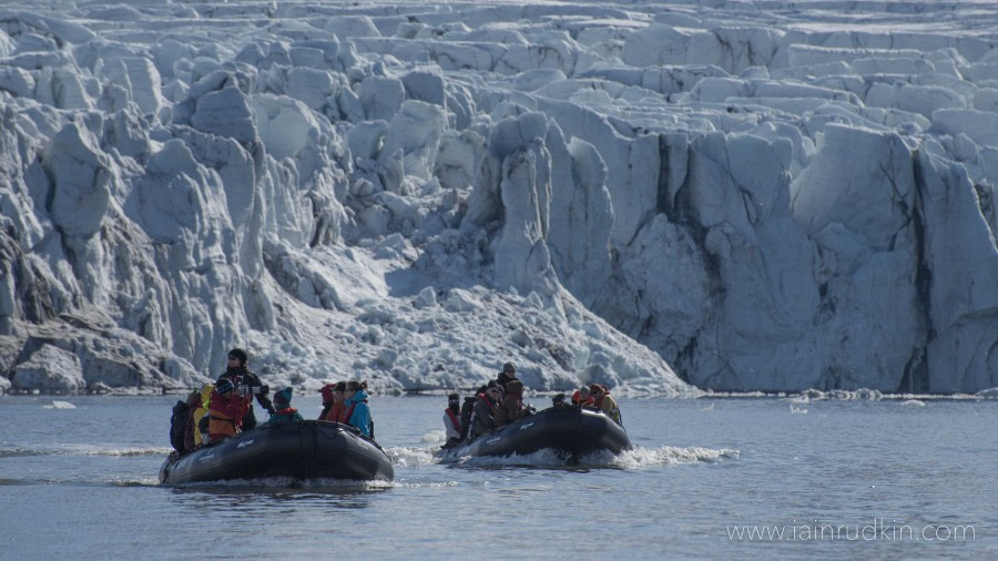 HDS05-19, DAY 02, IainRudkin-2206-Landscape2 - Oceanwide Expeditions.jpg