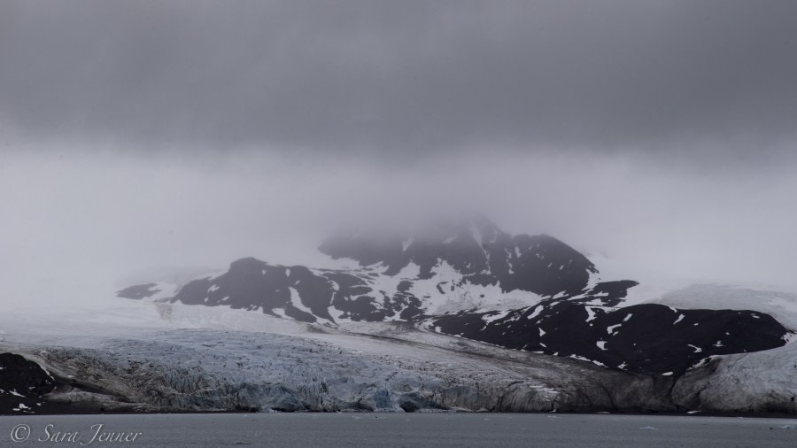 HDS08-19 DAY 02_Glacier 1 -Oceanwide Expeditions.jpg