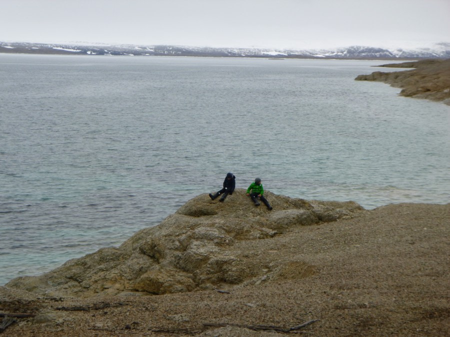 HDS11-19 DAY 06 Sore Russoya - two small boys, Catherine (1) -Oceanwide Expeditions.JPG